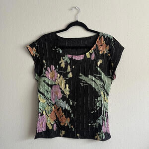Vintage Women's Crinkle Top Size M/L Black Floral Boho Tropical Y2K